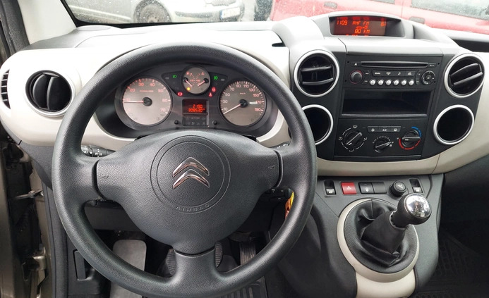 Citroen Berlingo cena 24840 przebieg: 308530, rok produkcji 2014 z Jordanów małe 497